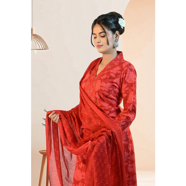 Elegant Cotton Kurta Set with Floral Motif