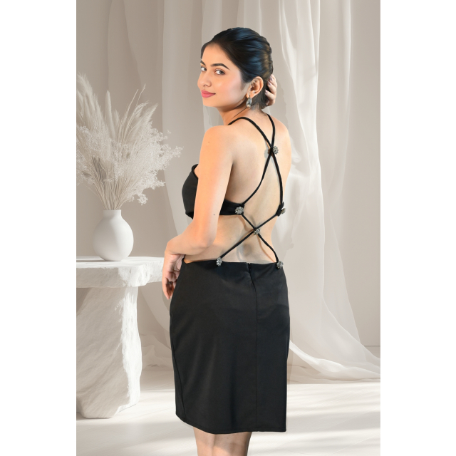 Romantic Lycra Backless Dress with Waist Cut